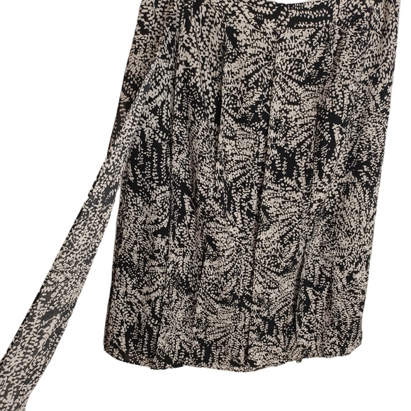 WHO WHAT WEAR Black Ivory Willow Print Car Wash Swing Skirt 6 (Small) - Picture 4 of 8